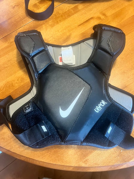 Medium Adult Nike Vapor Shoulder Pads (Used)