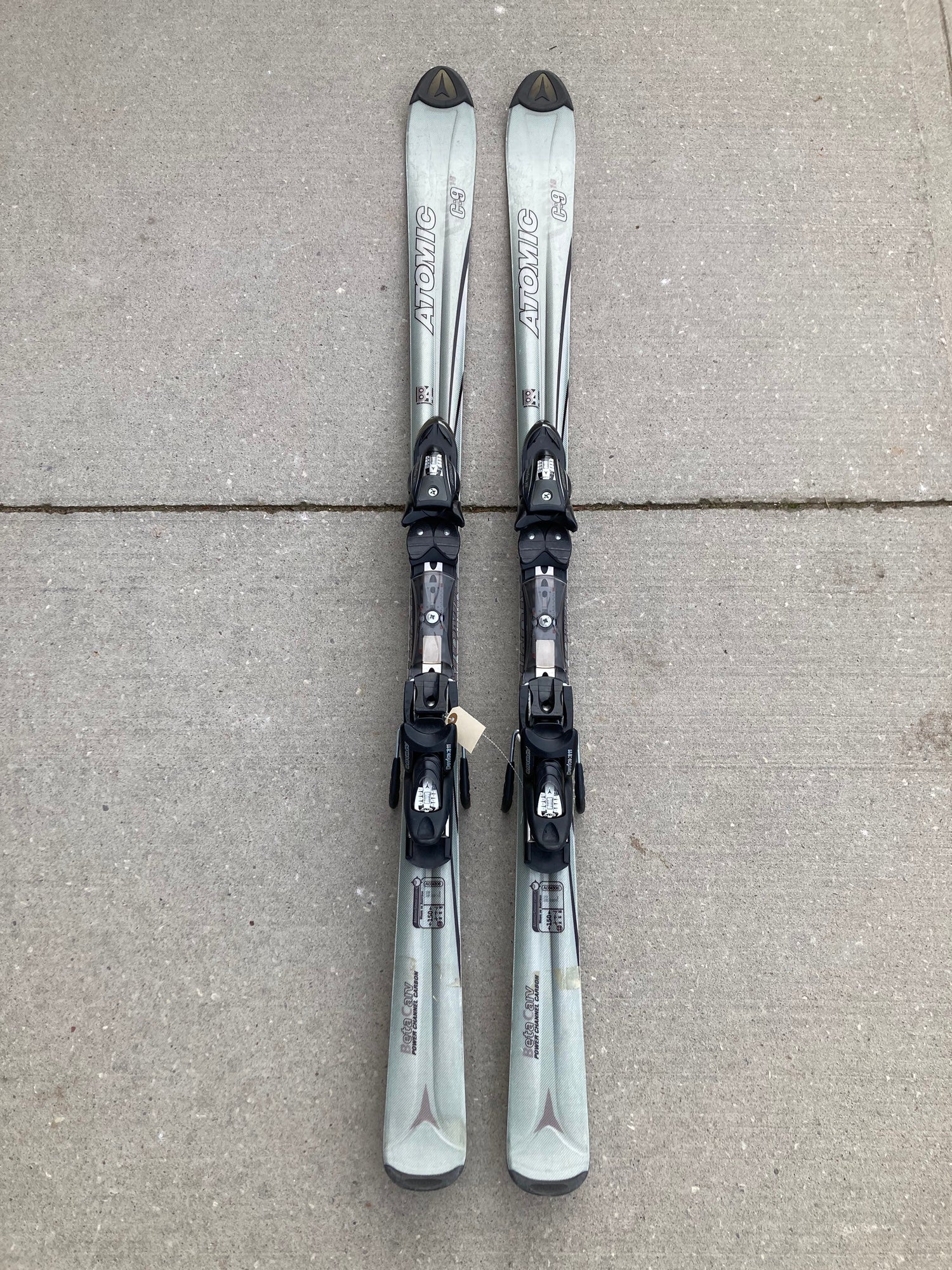 Women's Atomic Beta Carv 150cm Racing Skis + Atomic Dev311