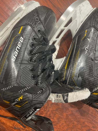 Bauer Supreme M5 Pro Hockey Skates Size 5.5 (Used)