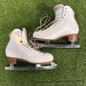 Riedell Flair Figure Skates Adult 10.5 (Used)