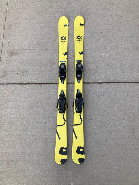 Volkl Revolt JR 138cm Skis + Marker 7.0 Bindings
