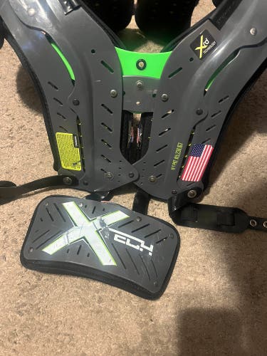 Extra Large Adult Xtech Shoulder Pads (Used)