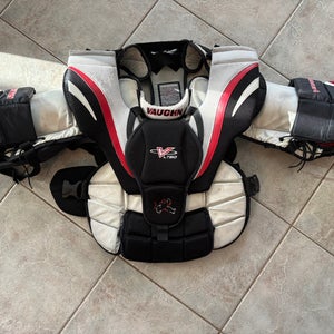 Medium Vaughn Ventus LT60 Goalie Chest Protector (Used)