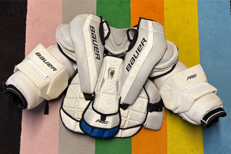 Medium Bauer pro series Goalie Chest Protector Pro Stock (Used)