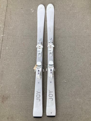 Women's HEAD Absolut Joy 158cm Skis + Joy SLR10 Bindings