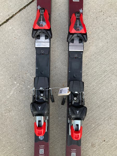 Atomic Redster G9 180cm Racing Skis + Icon RS16 Bindings