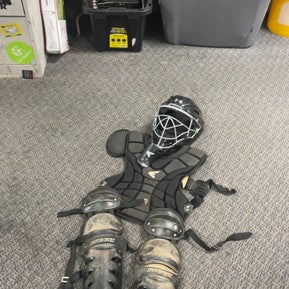 Used CATCHERS SET Catchers Helmet w/Mask None One Size 11793-S000258861