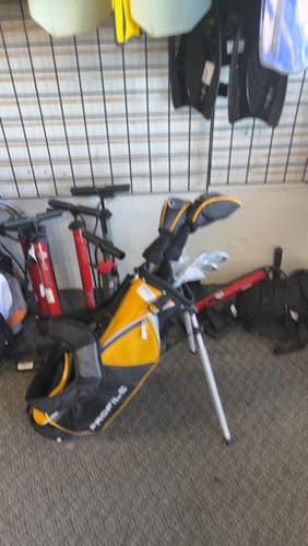 Used Wilson PROFILE NEW Jr Club Set RH 6 Piece 11793-S000257354