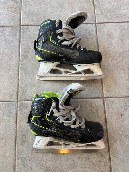 Bauer GSX Hockey Goalie Skates Size 3.5 (Used)