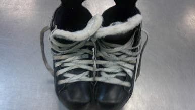 Used Bauer SUPREME Junior Hockey Skate Junior 04 11339-S000196606