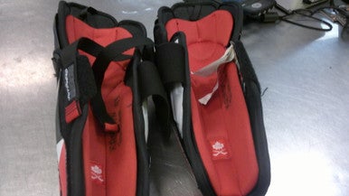 Used CCM FT475 Junior Shin Guards White 11" 11339-S000196646