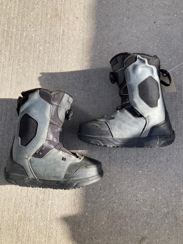 Ride Lasso Boa Snowboard Boots | Size 3 Kids