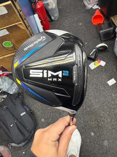 Men's TaylorMade SIM2 MAX Right Handed Fairway Wood Stiff Flex 3 Wood Slightly Used