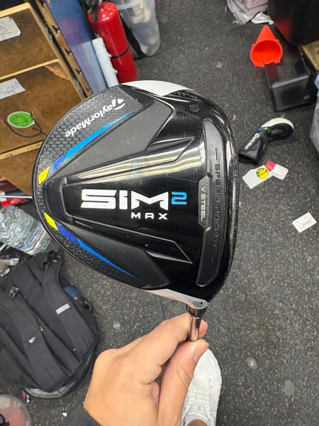 Men's TaylorMade SIM2 MAX Right Handed Fairway Wood Stiff Flex 3 Wood Slightly Used