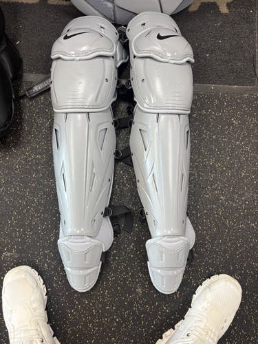 Nike Diamond Elite Catcher's Set (New)