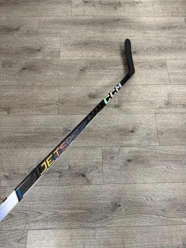 *Like New* CCM JetSpeed FT6 Pro P28 65 Flex