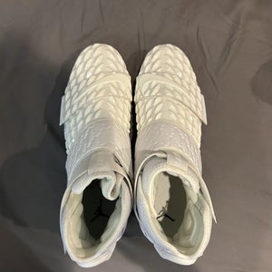 Men's Size M 13.5 (W 14.5) Nike Jordan Force Savage Elite 2 (New)