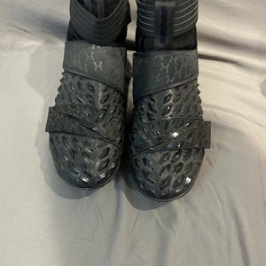 Men's Size M 13.5 (W 14.5) Nike Jordan Force Savage Elite 2 (New)