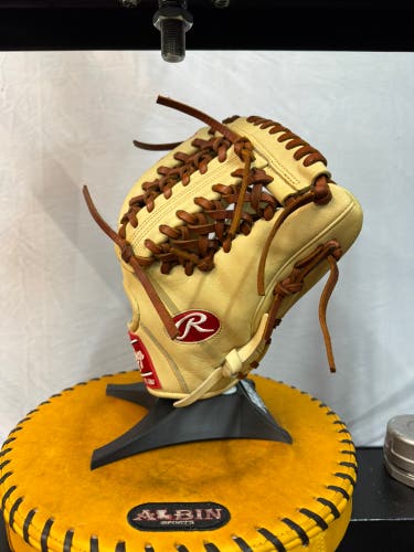 Rawlings Heart of the Hide RH Baseball Glove 11.75" (New)