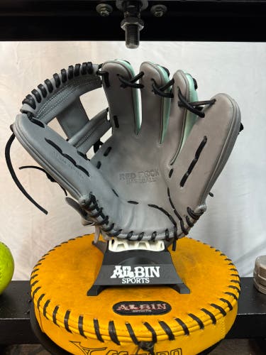 Red Rock custom Japanese kip RH Infield Baseball Glove 11.75" (New)