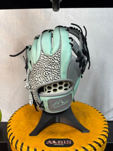 Red Rock custom Japanese kip RH Infield Baseball Glove 11.75" (New)