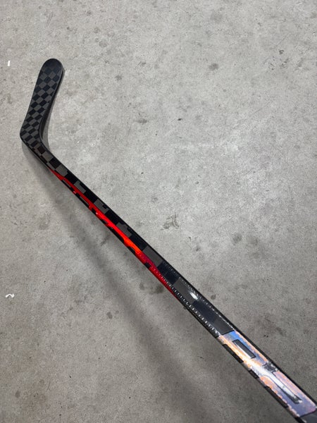 P90TM 87 Flex Senior Bauer Nexus Sync Right Hand Hockey Stick Pro Stock (Used)
