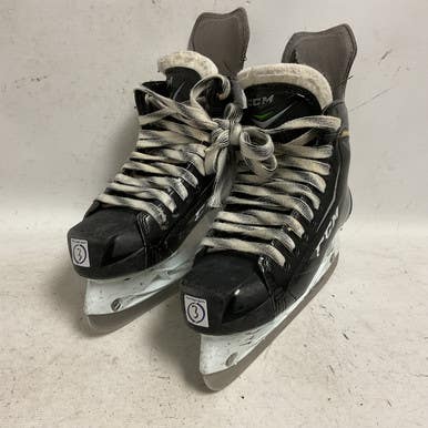Used CCM RIBCOR 66K Junior Hockey Skate Junior 03 11855-S000195038