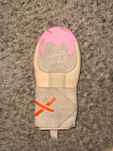 Absolutely ridiculous sliding mitt