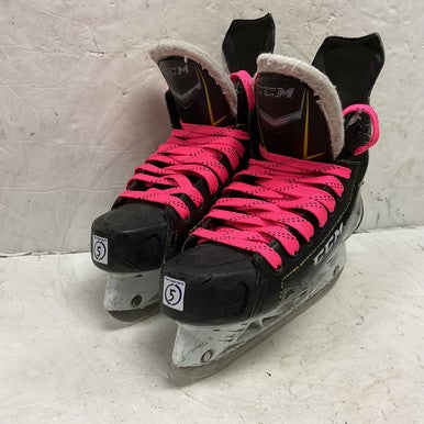 Used CCM TACKS 9060 Intermediate Hockey Skate Intermediate 5.0 11855-S000194958