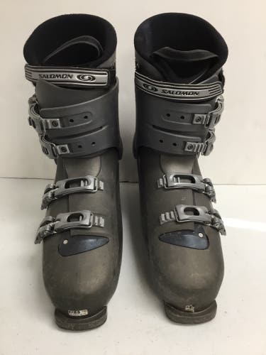 32.0 Salomon Performa Ski Boots (Used)