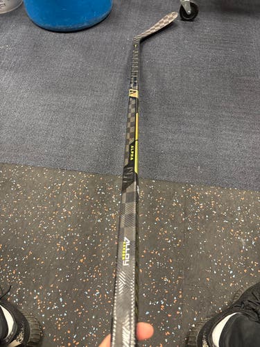 Senior Warrior Alpha LX3 Pro Right Handed Hockey Stick 70 Flex (New)