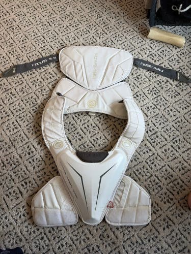 Large Adult Maverik M5 Speed Pad Shoulder Pads (Used)