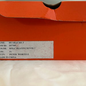 Men's Size M 11.0 (W 12.0) Nike Huarache Low Top (Used)