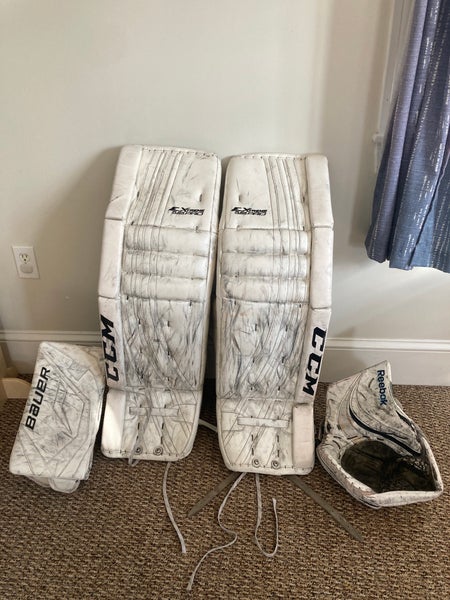 36" CCM Extreme Flex Pro Goalie Leg Pads (Used)