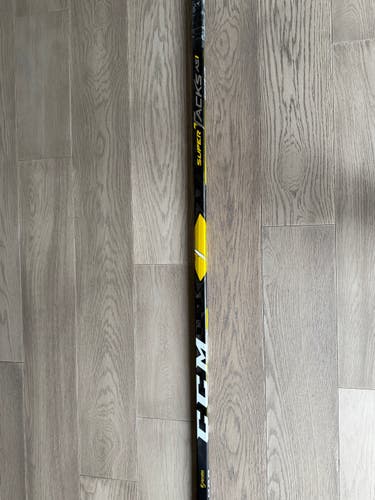 Senior CCM Super Tacks AS1 Right Handed Hockey Stick P88 75 Flex (Used)