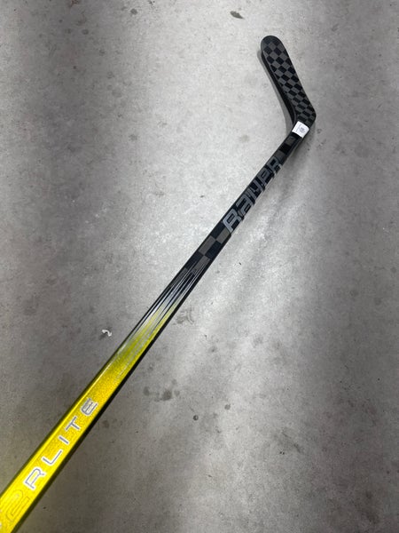 87 Flex P90TM Senior Bauer Vapor Hyperlite 2 Left Hand Hockey Stick Pro Stock NHL (Used)