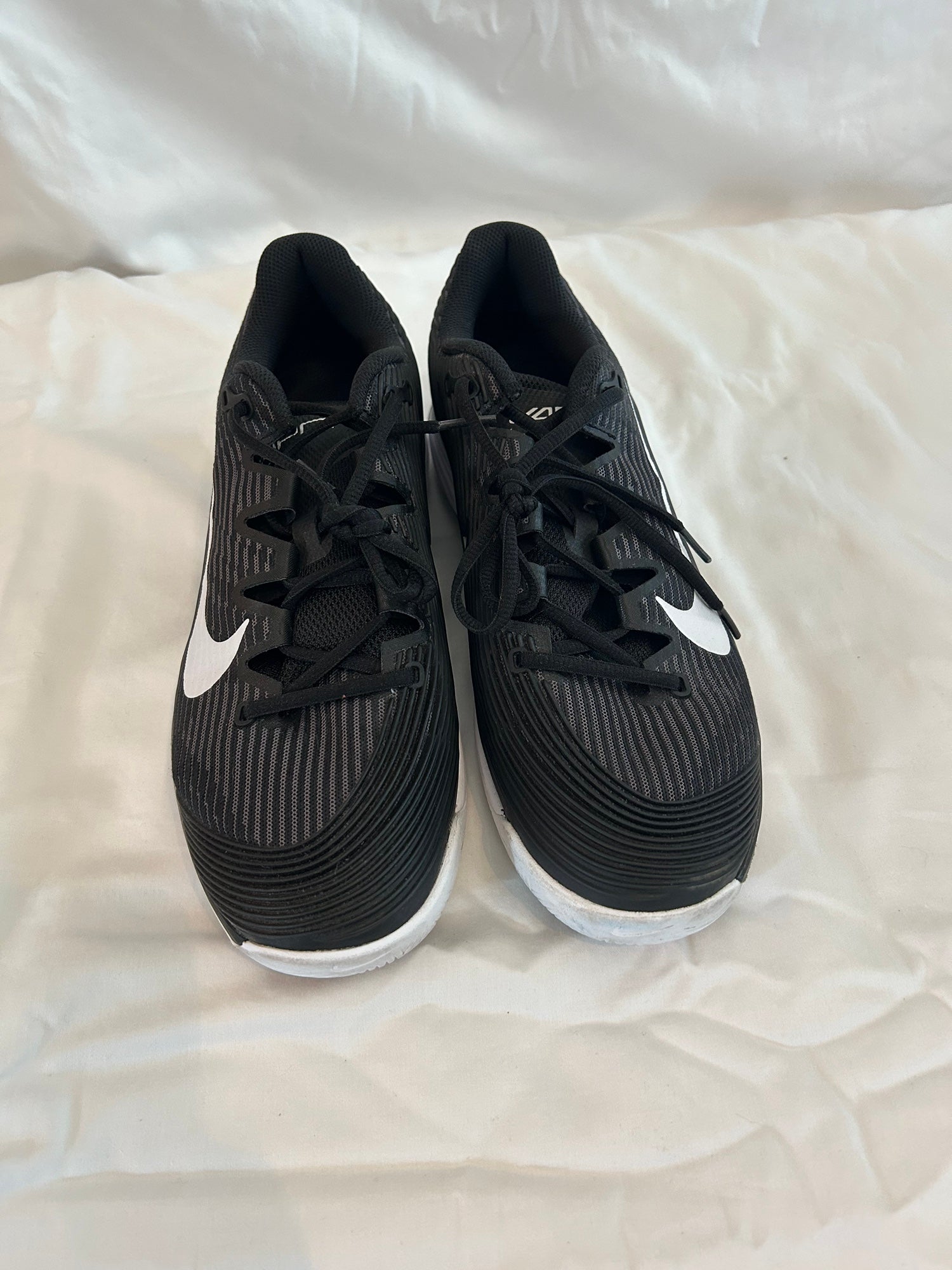 black nike shoes size 12