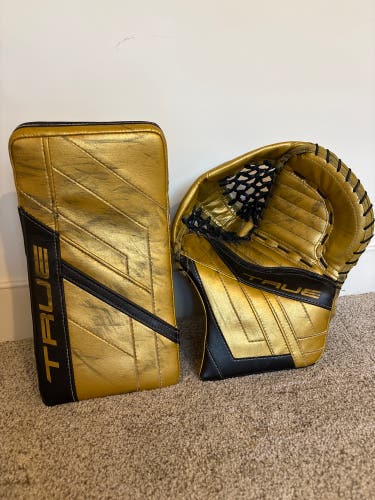 Pro stock True Hzrdus PX4 Regular glove and blocker Samsonov (Used)