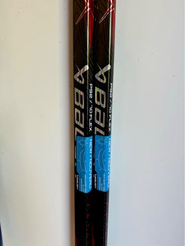 Two Custom Carbon Fiber Bauer Vapor FlyLites. Left, P92, 70 Flex, Red, (New)