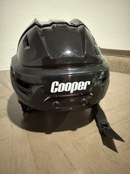 Medium Bauer Re-Akt Helmet (Used)