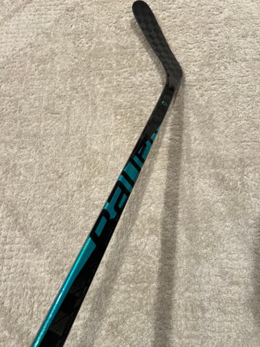 Intermediate Bauer Pulse Left Hand Hockey Stick P90TM 65 Flex (New)