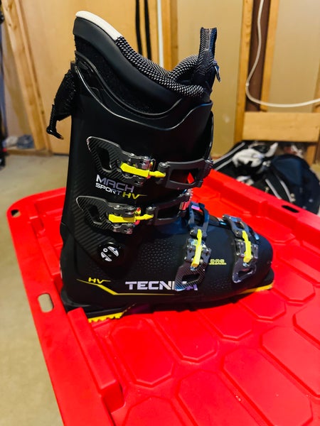 27.5 Men's Tecnica All Mountain Mach Sport HV ski Boots Medium Flex