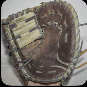 Easton Mako RH First Base Baseball Glove 12.75" (Used)