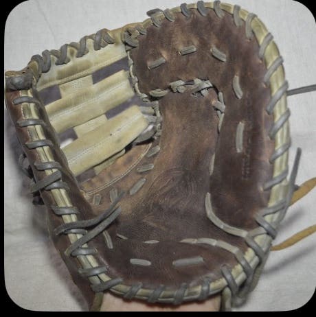 Easton Mako RH First Base Baseball Glove 12.75" (Used)