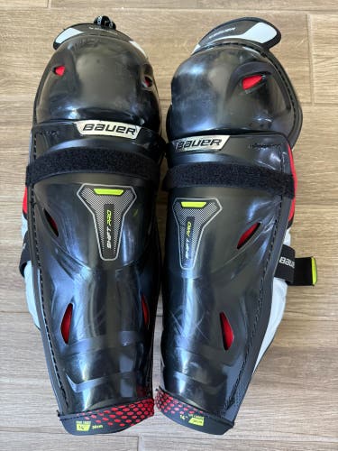 Intermediate Bauer Shift Pro 14" Shin Pads (Used)