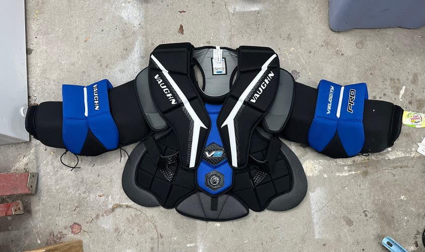 Large Vaughn Velocity V9 Goalie Chest Protector Pro Stock (New)