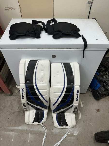 33" Bauer RX8 Goalie Leg Pads (Used)