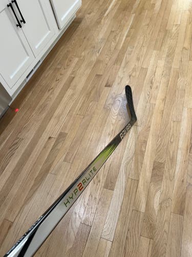 Intermediate Bauer Vapor Hyperlite 2 Left Hand Hockey Stick P90TM 70 Flex (Used)