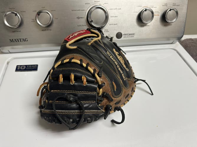Rawling’s Heart Of The Hide Catchers Mitt 33