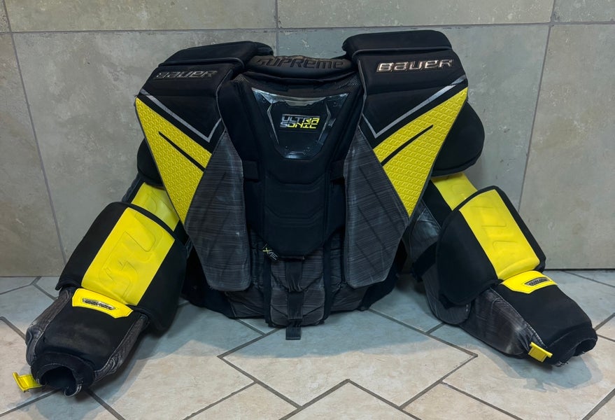 Large 2020 Bauer Supreme Ultrasonic Goalie Chest Protector (Used) Large